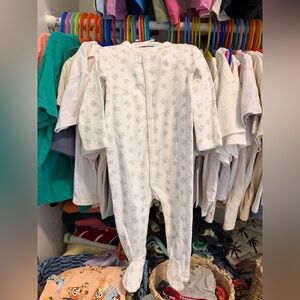 NWT Ralph Lauren 9 months bear  White and Gray Baby Onesie footie